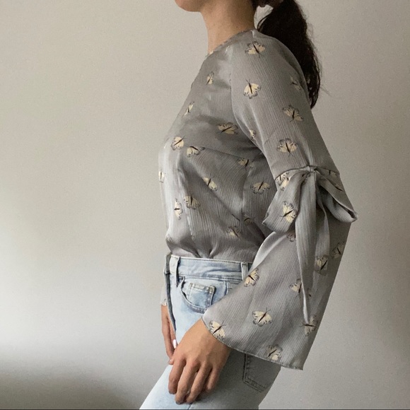 Moth/Butterfly Print Blouse with Ties - Picture 4 of 7